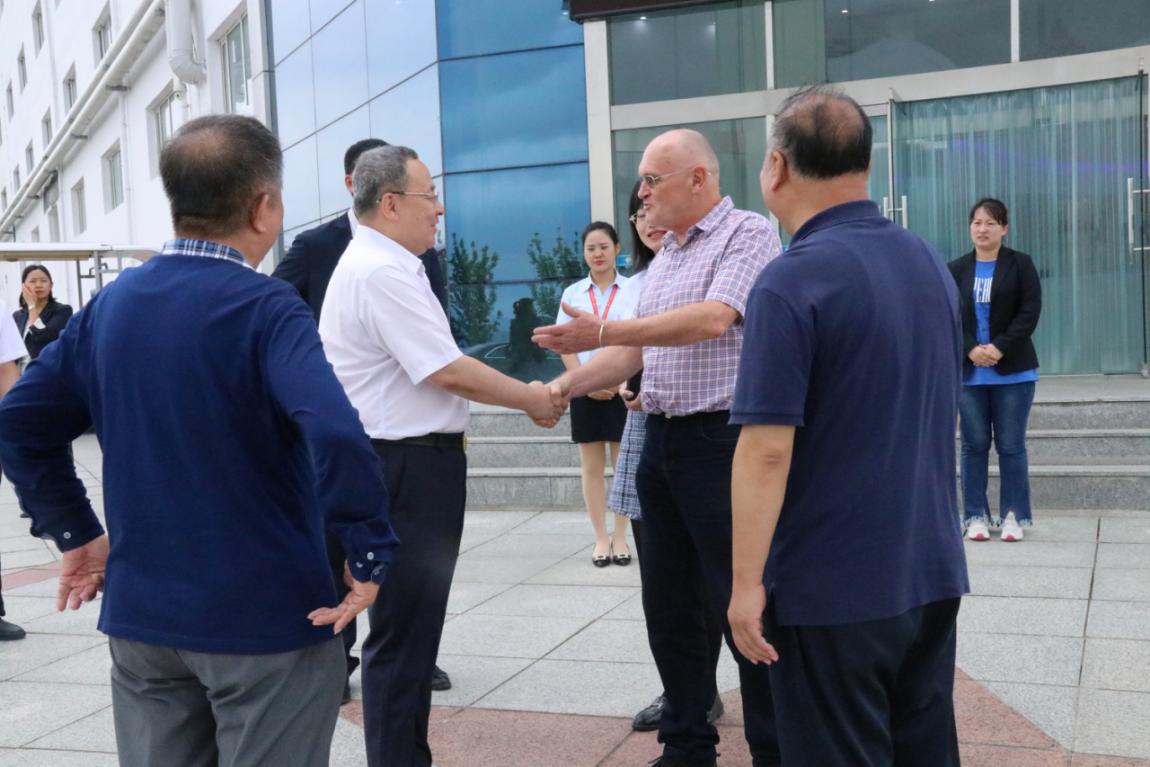 5d8c3c3a07260.jpg news19026-4.jpg